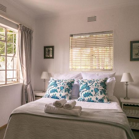 Grace Guest House โจฮันเนสเบิร์ก ห้อง รูปภาพ