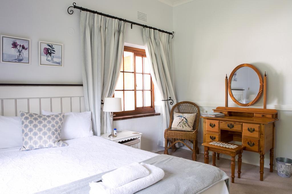 Grace Guest House โจฮันเนสเบิร์ก ห้อง รูปภาพ
