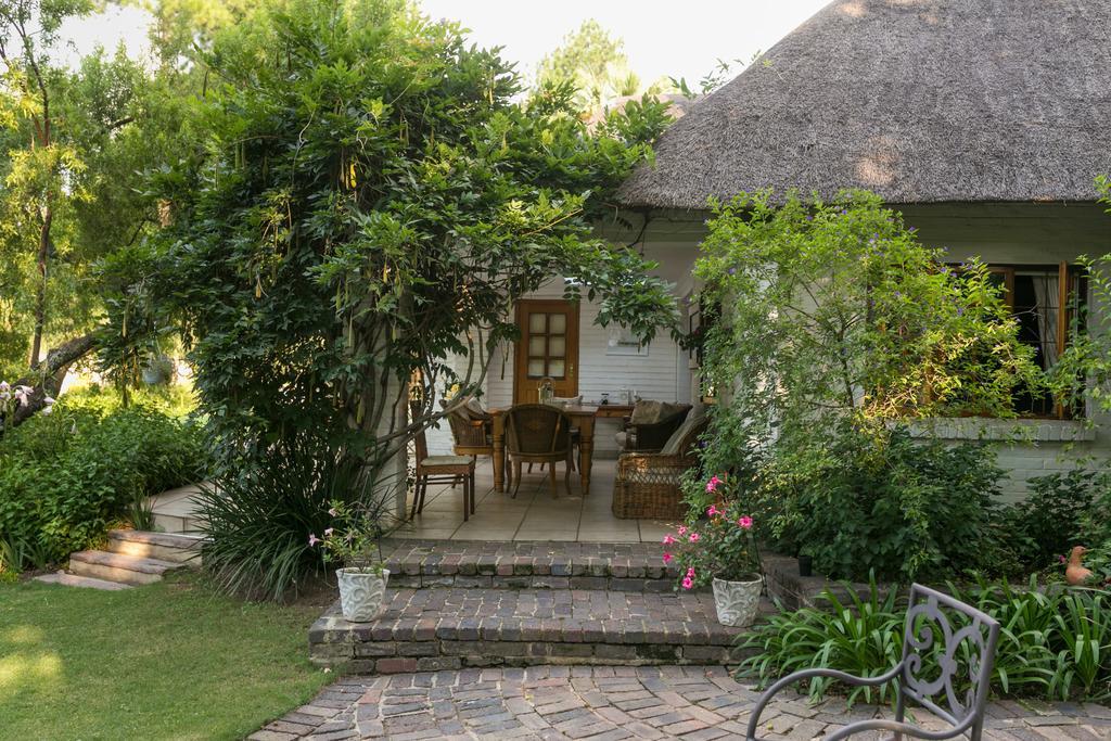 Grace Guest House โจฮันเนสเบิร์ก ภายนอก รูปภาพ